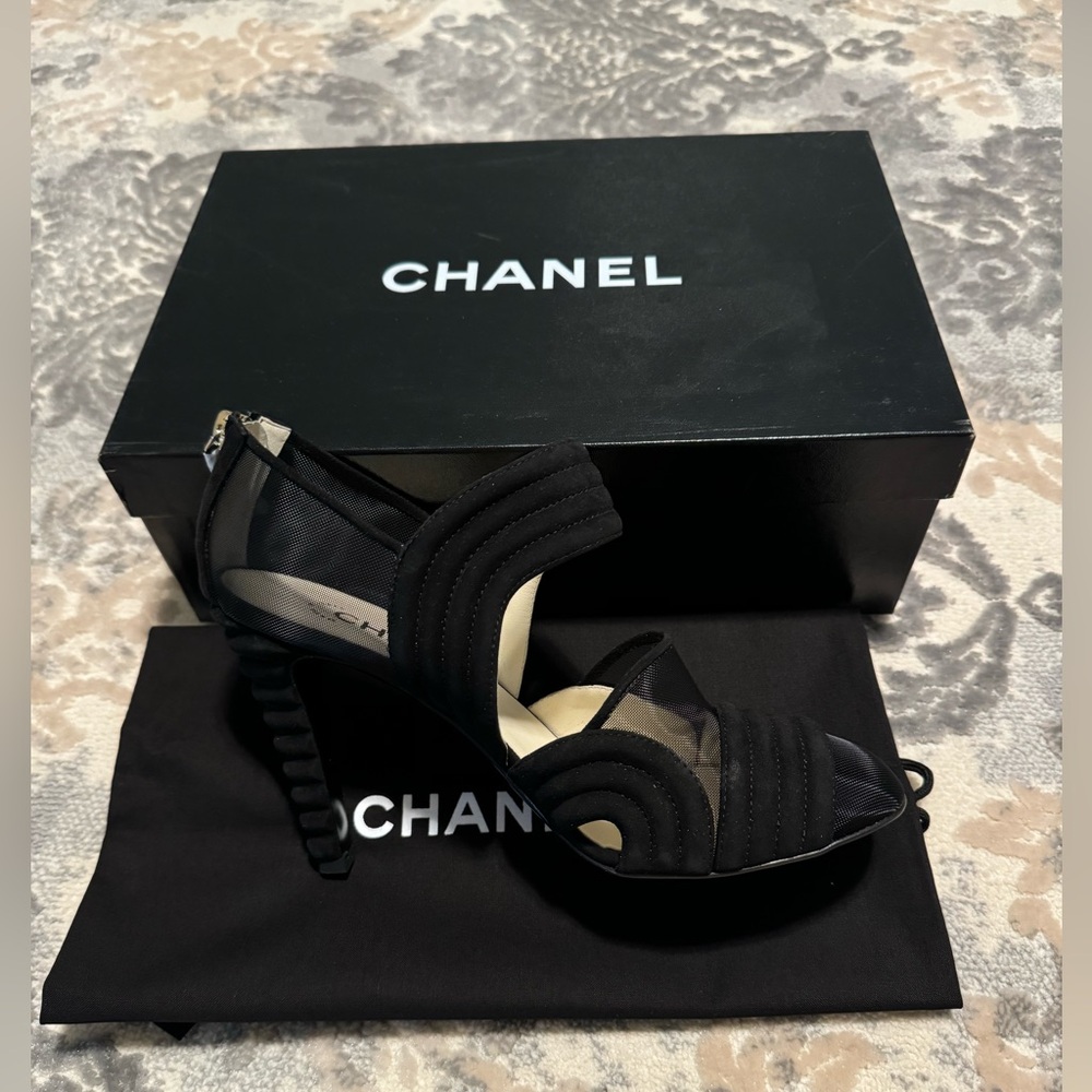 Chanel Suede Mesh Vintage Heels- Brand New! - Picture 3 of 8